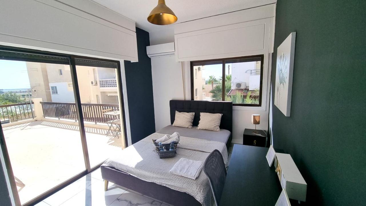 Cozy Beach Apt, Near Airport With 100Mbit Internet ラルナカ エクステリア 写真